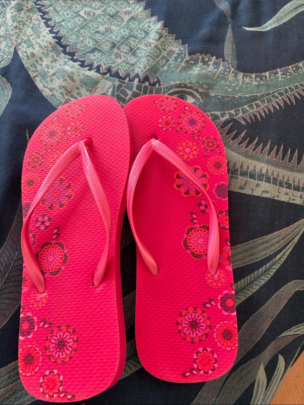 Women's Bright Pink Floral Flip Sandals